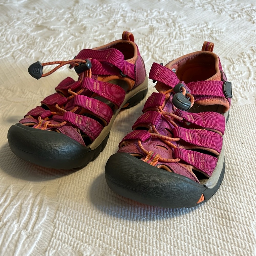 Keen sandal shoes, hiking/camping/outdoors, pink/orange, size 2